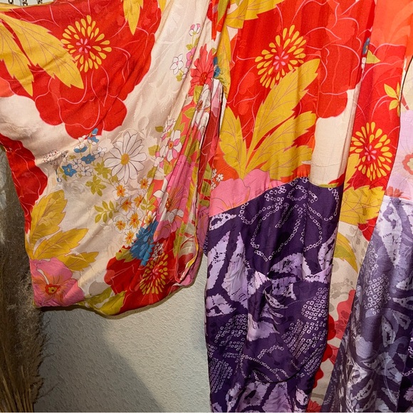 NWT Spell Tyler Chili Robe with Sash Size S/M - Picture 6 of 6